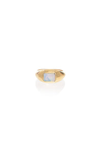 Small Ring 18k Gold with Mother of Pearl Stone