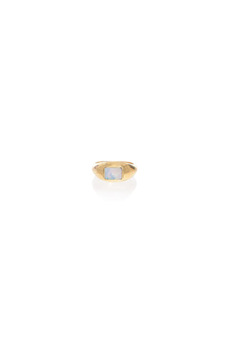 Small Ring 18k Gold with Mother of Pearl Stone